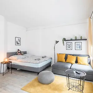 Two Bedroom And Bathrooms Hamburg